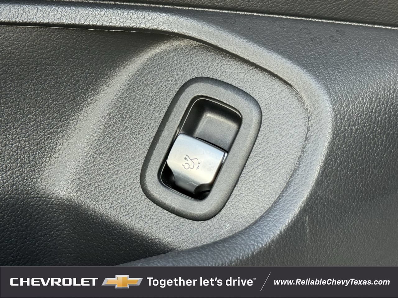 Used 2024 Mercedes-Benz CLE 300 4MATIC Coupe image 30