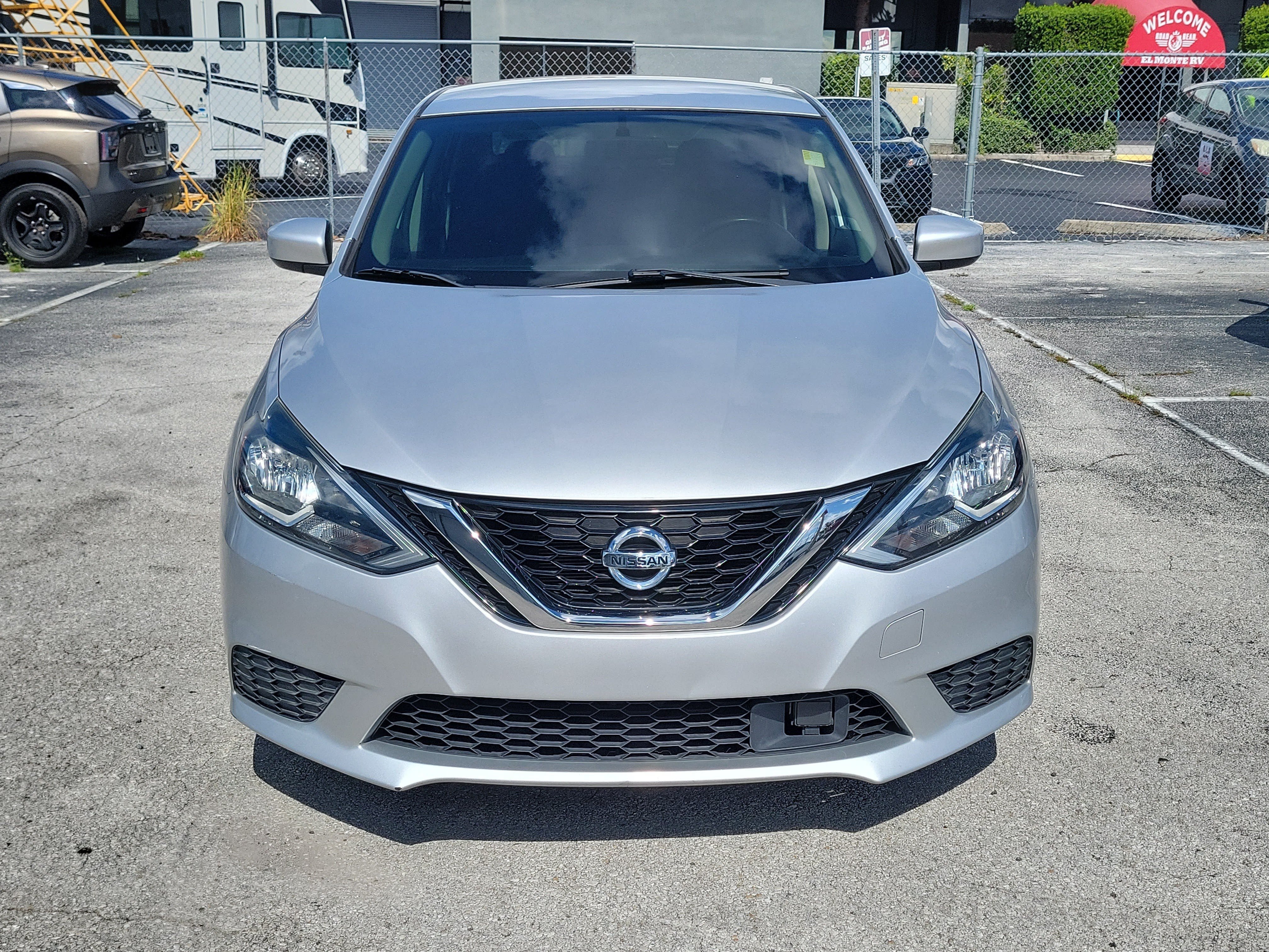 Certified 2019 Nissan Sentra SV FWD image 2