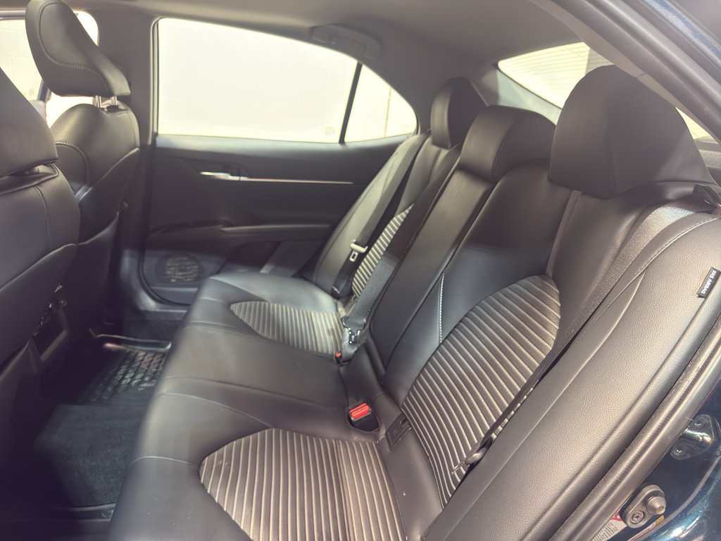 Used 2018 Toyota Camry SE w/ Moonroof Package FWD image 29