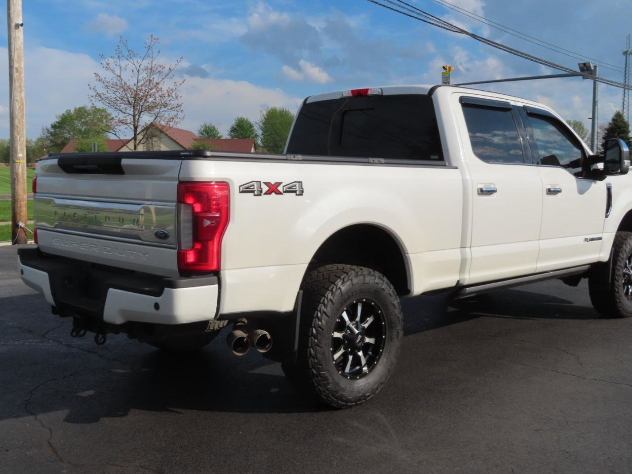 Used 2017 Ford F250 Platinum w/ Platinum Ultimate Package AWD/4WD image 19