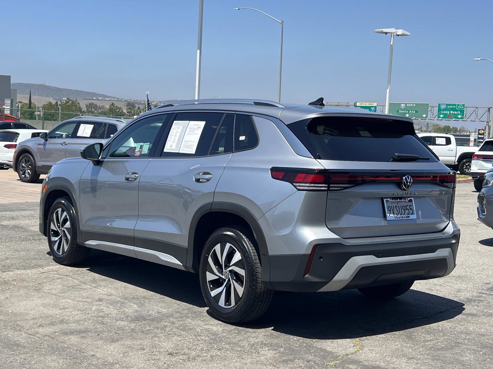 Certified 2025 Volkswagen Tiguan S FWD image 3