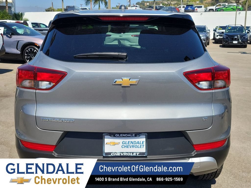Certified 2025 Chevrolet TrailBlazer LT FWD image 12