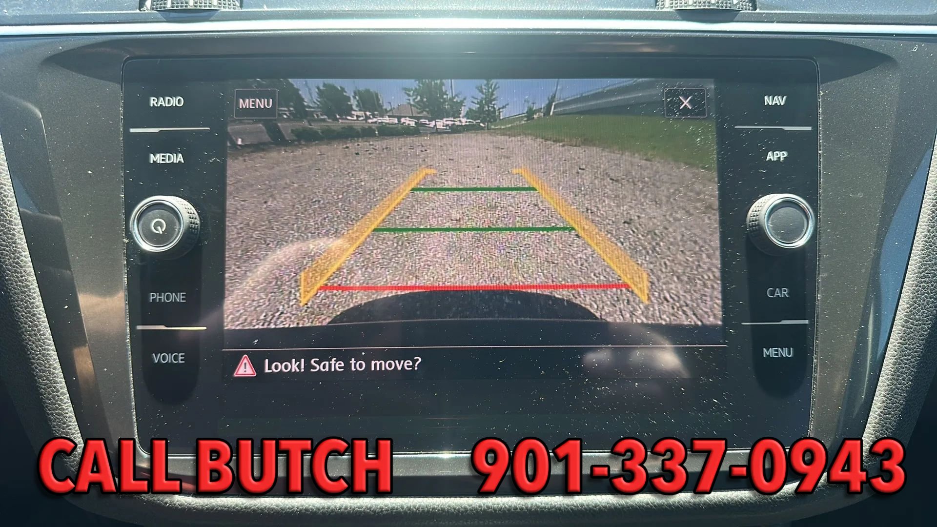 Used 2018 Volkswagen Tiguan SEL FWD image 14