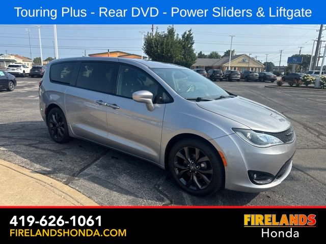 Used 2019 Chrysler Pacifica Touring Plus w/ S Appearance Package FWD image 7