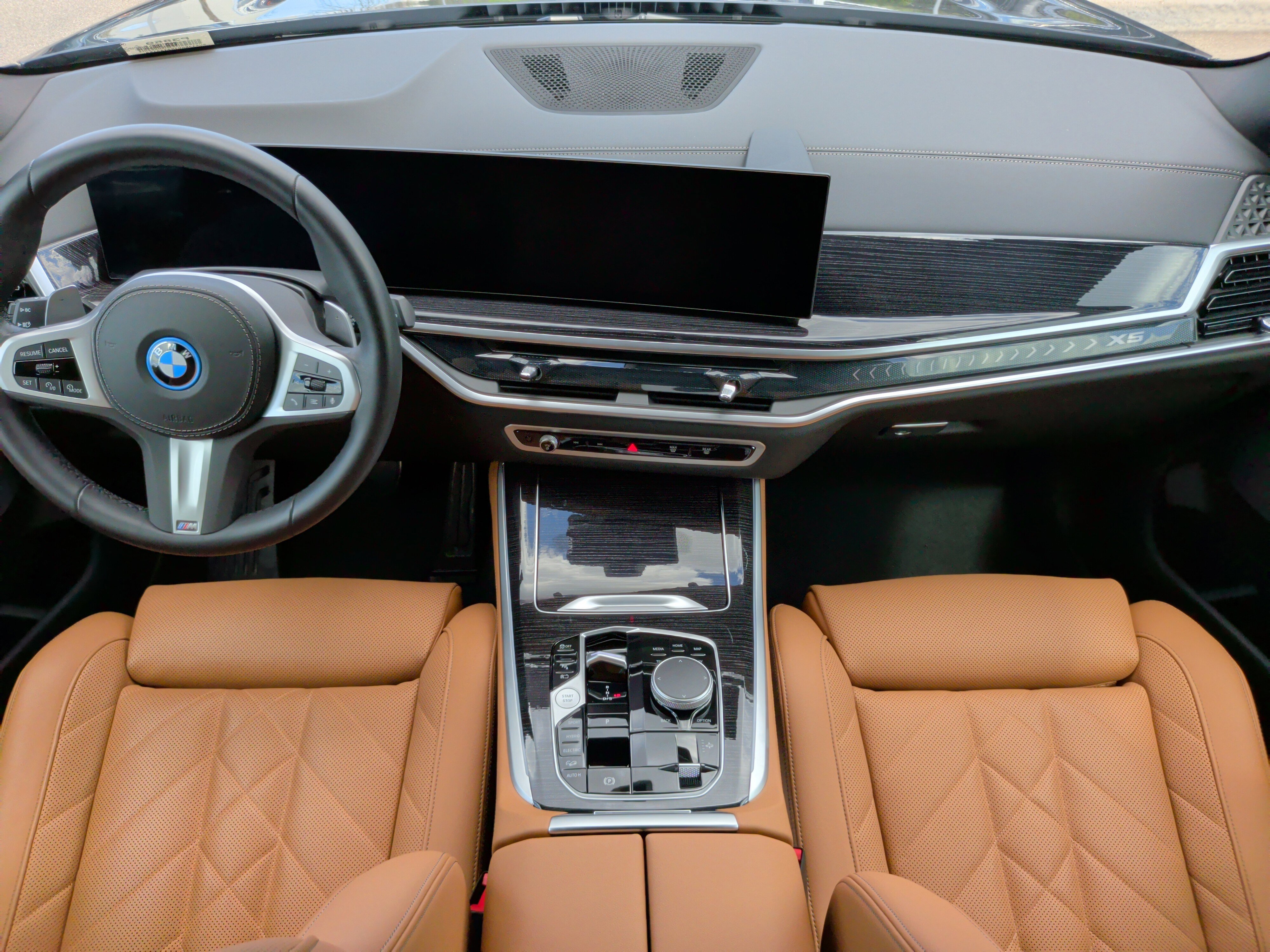 Certified 2025 BMW X5 xDrive50e w/ M Sport Package image 34