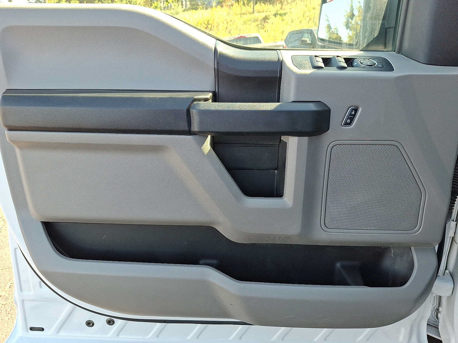 Used 2019 Ford F150 XL w/ Equipment Group 101A Mid AWD/4WD image 12