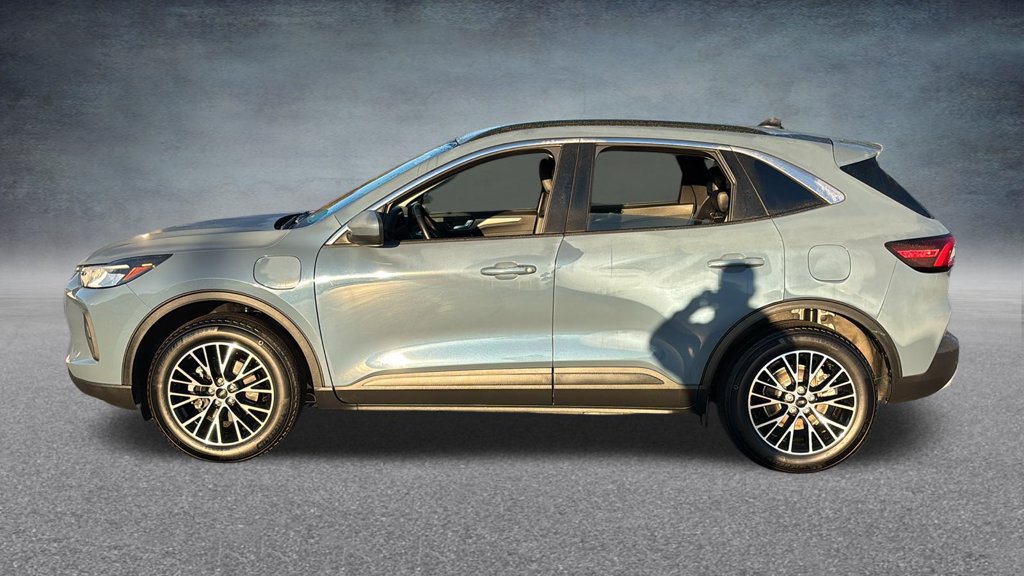 Used 2023 Ford Escape SE FWD image 4