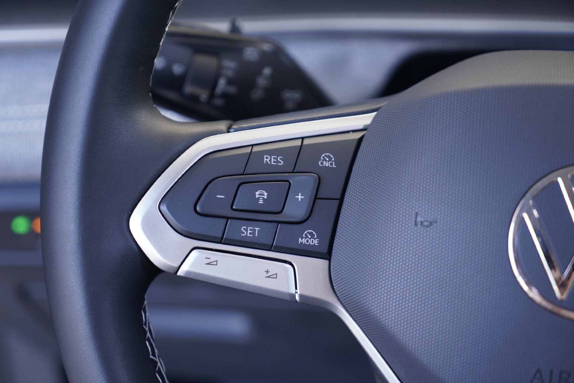 Certified 2026 Volkswagen Tiguan S FWD image 12