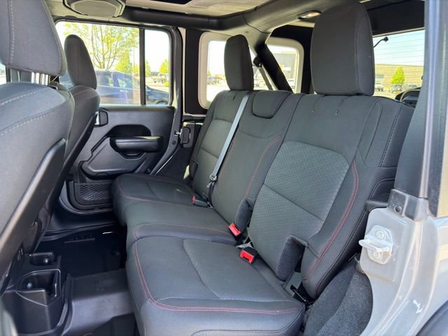 Used 2022 Jeep Wrangler Unlimited Rubicon AWD/4WD image 23