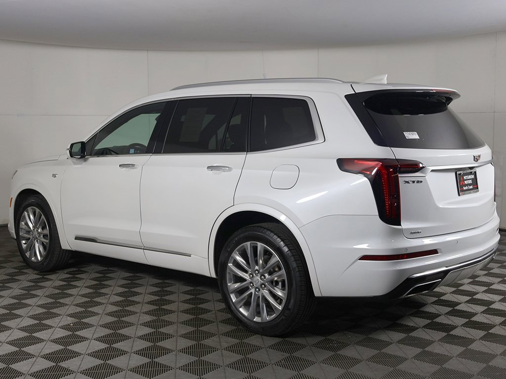 Used 2024 Cadillac XT6 Premium Luxury w/ LPO, Floor Liner Package image 12