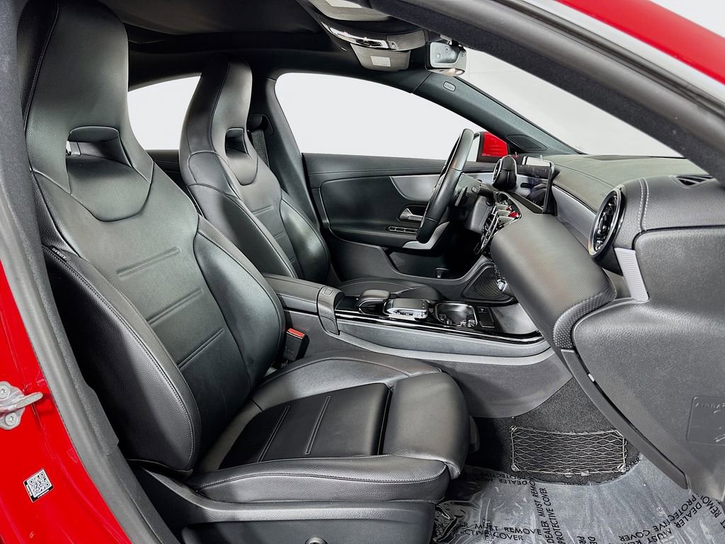 Used 2020 Mercedes-Benz CLA 250 w/ Premium Package image 32