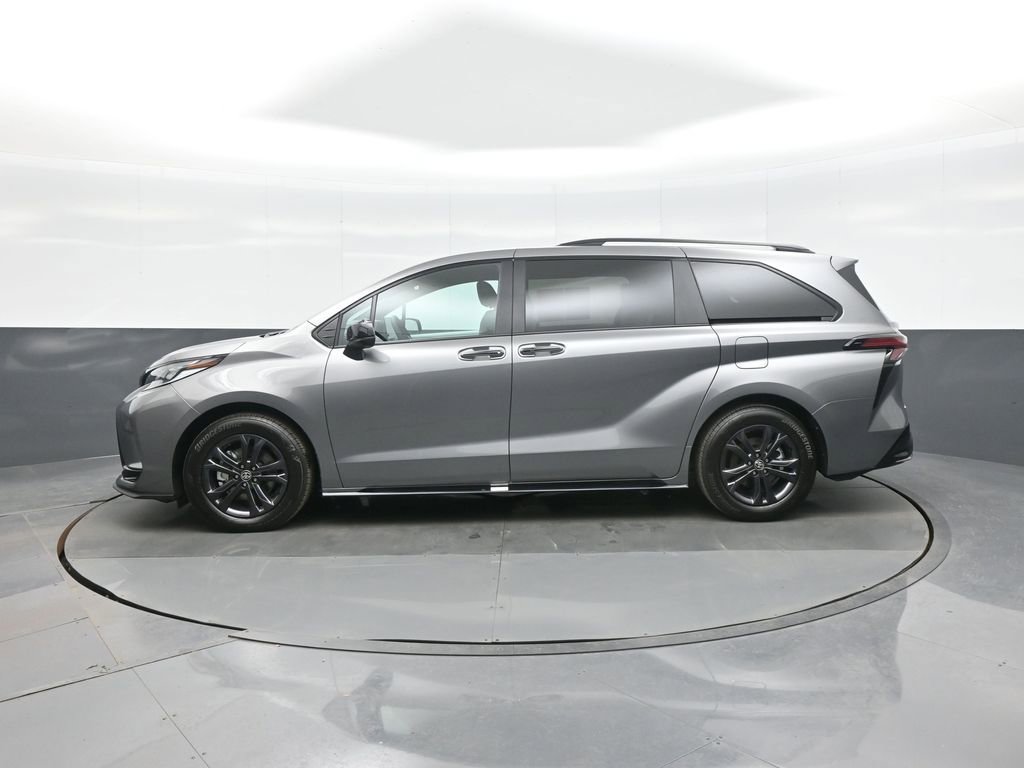 Certified 2026 Toyota Sienna XSE image 6