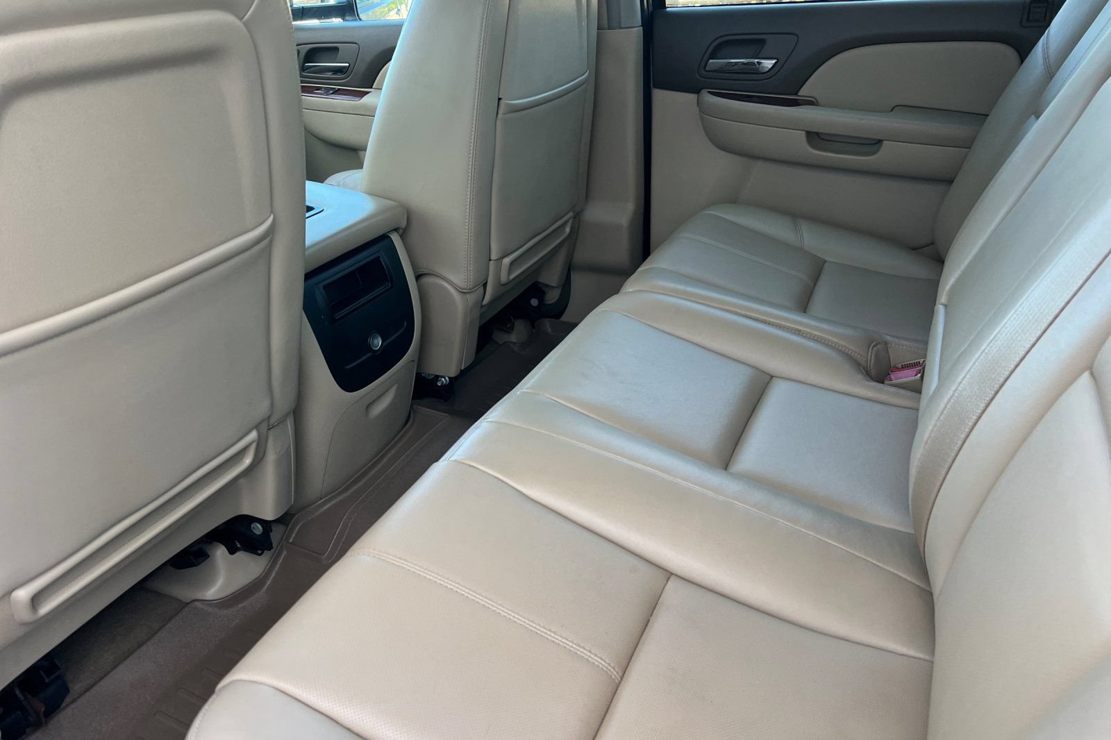 Used 2012 GMC Sierra 2500 SLT w/ SLT Convenience Package AWD/4WD image 9