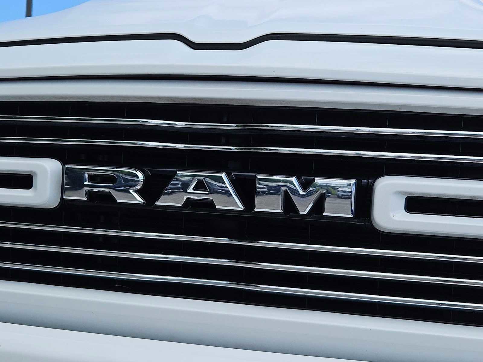 Used 2022 RAM 1500 Laramie w/ Laramie Southwest Edition image 12
