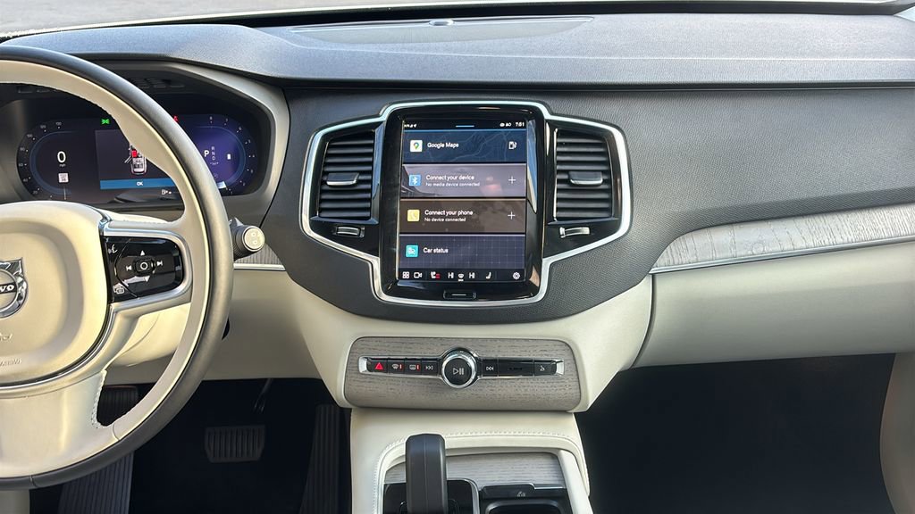 Used 2025 Volvo XC90 B6 Plus AWD/4WD image 6