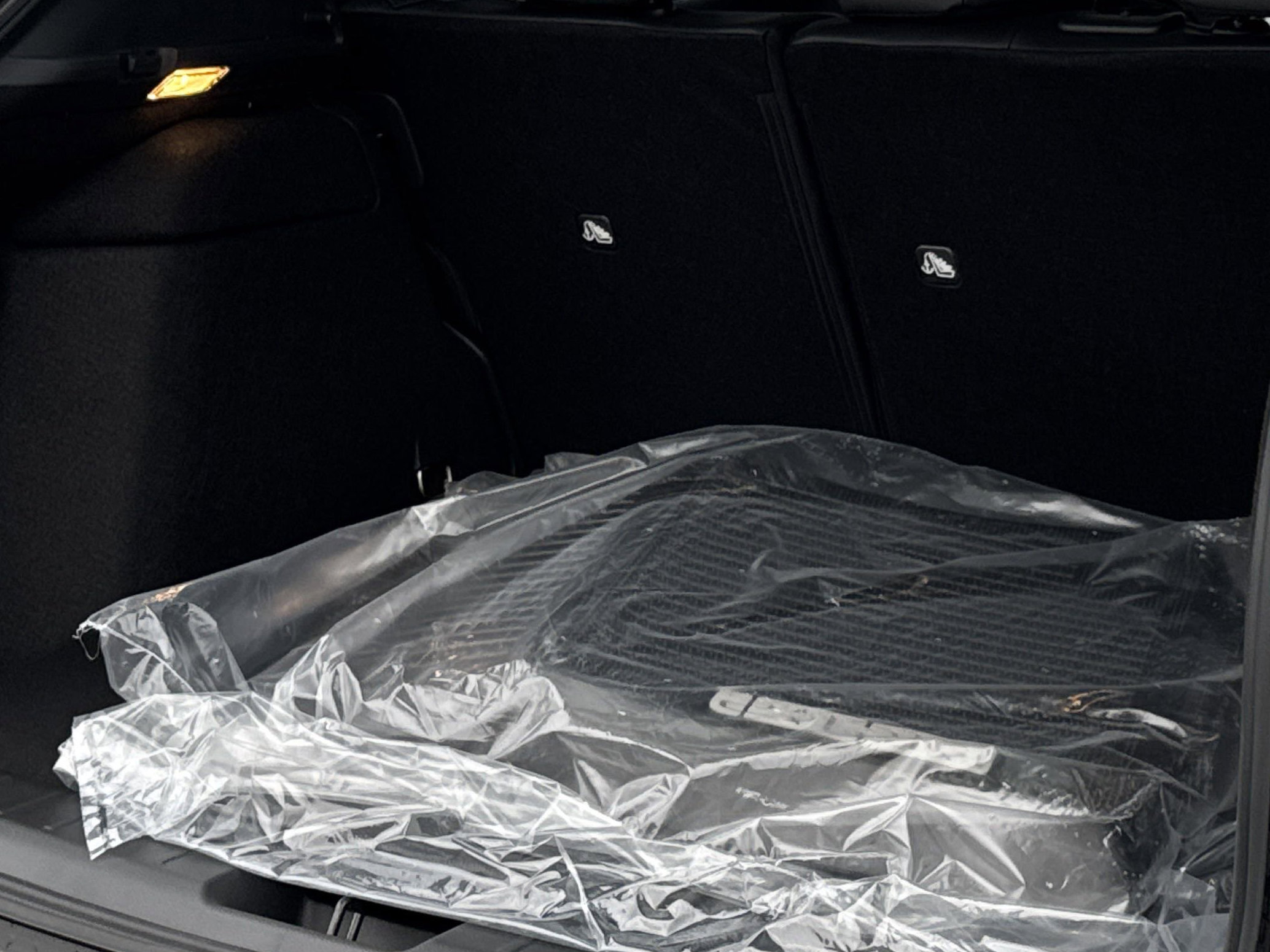 New 2025 Nissan Kicks SR w/ SR Premium Package image 18