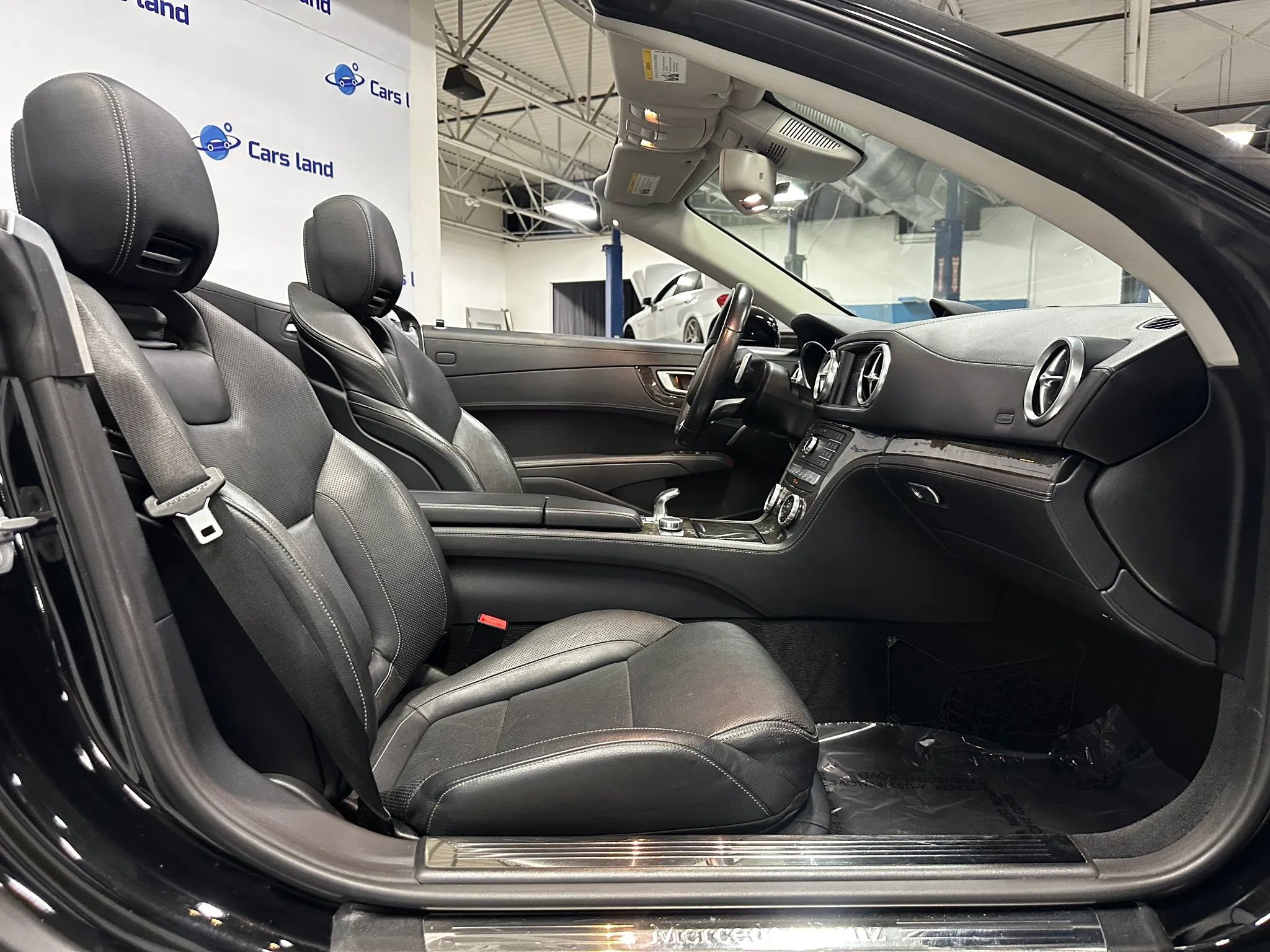 Used 2018 Mercedes-Benz SL 450 image 16