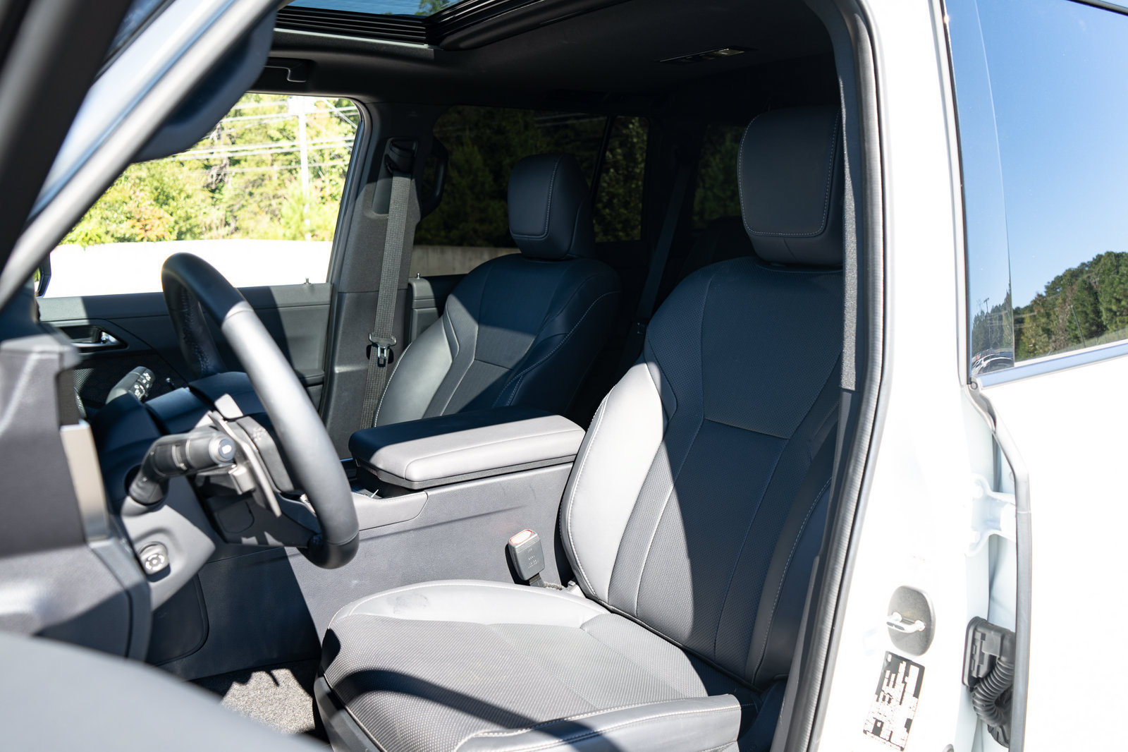 Used 2025 Lexus GX 550 AWD/4WD image 25