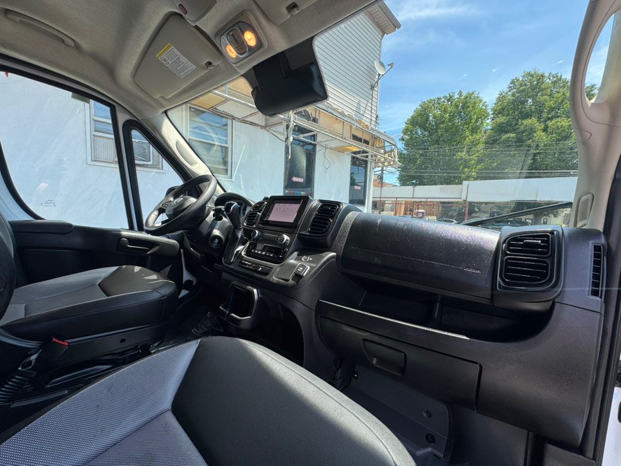 Used 2024 RAM ProMaster 2500 w/ Convenience Group FWD image 25