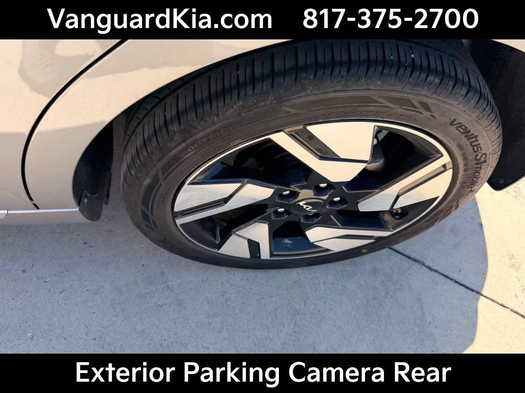 Used 2025 Kia Soul GT-Line w/ GT-Line Technology Package FWD image 9