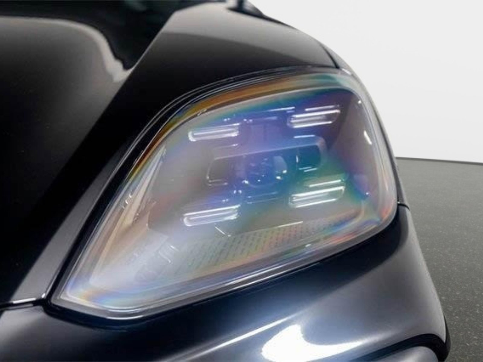 Used 2024 Porsche Cayenne image 14