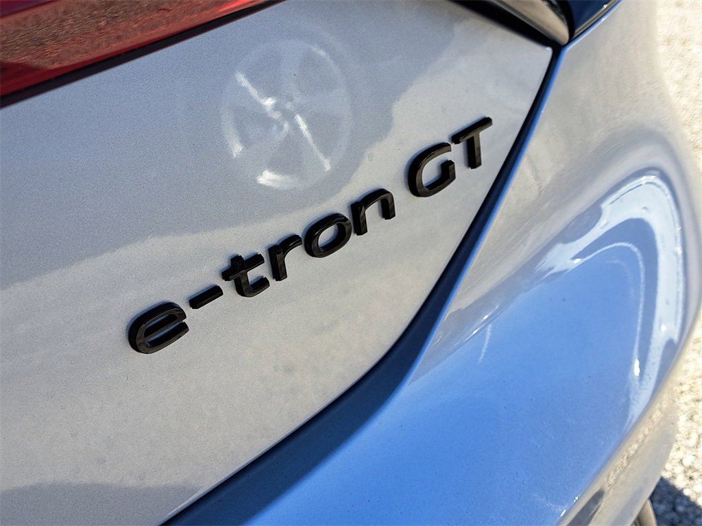 New 2026 Audi S e-tron GT Prestige image 6