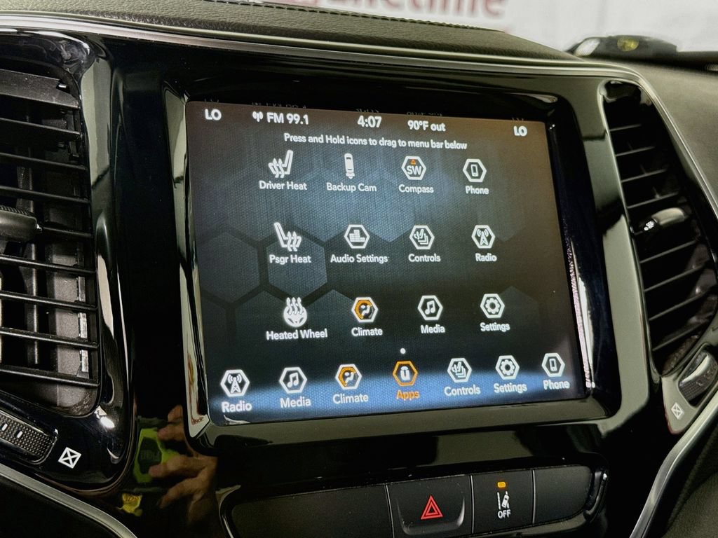 Used 2022 Jeep Cherokee Limited AWD/4WD image 8