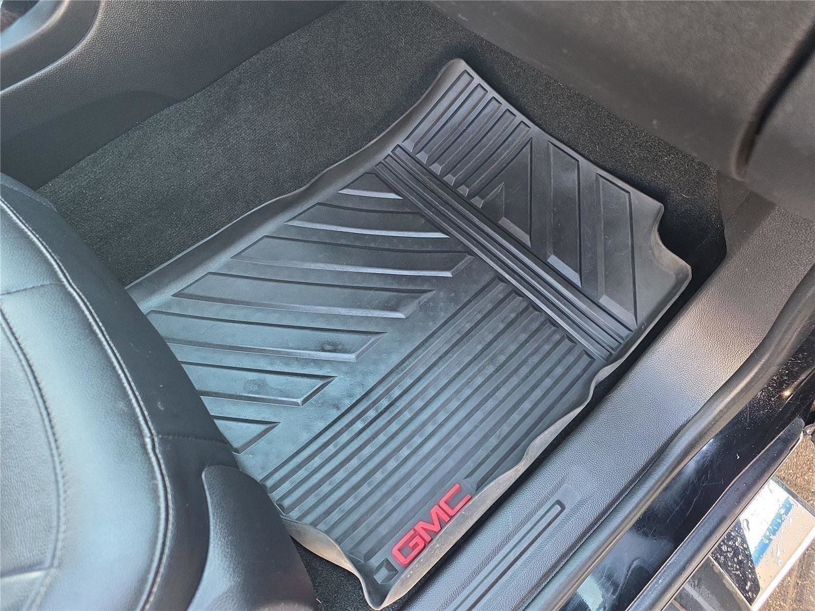 Used 2018 GMC Canyon SLT w/ Driver Alert Package AWD/4WD image 27