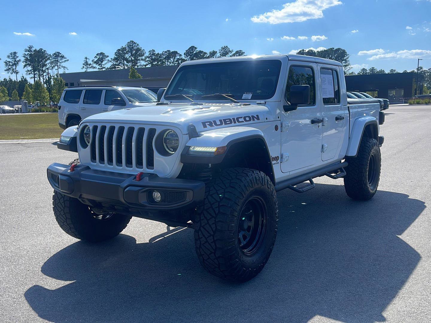 Used 2022 Jeep Gladiator Rubicon w/ LED Lighting Group AWD/4WD image 3