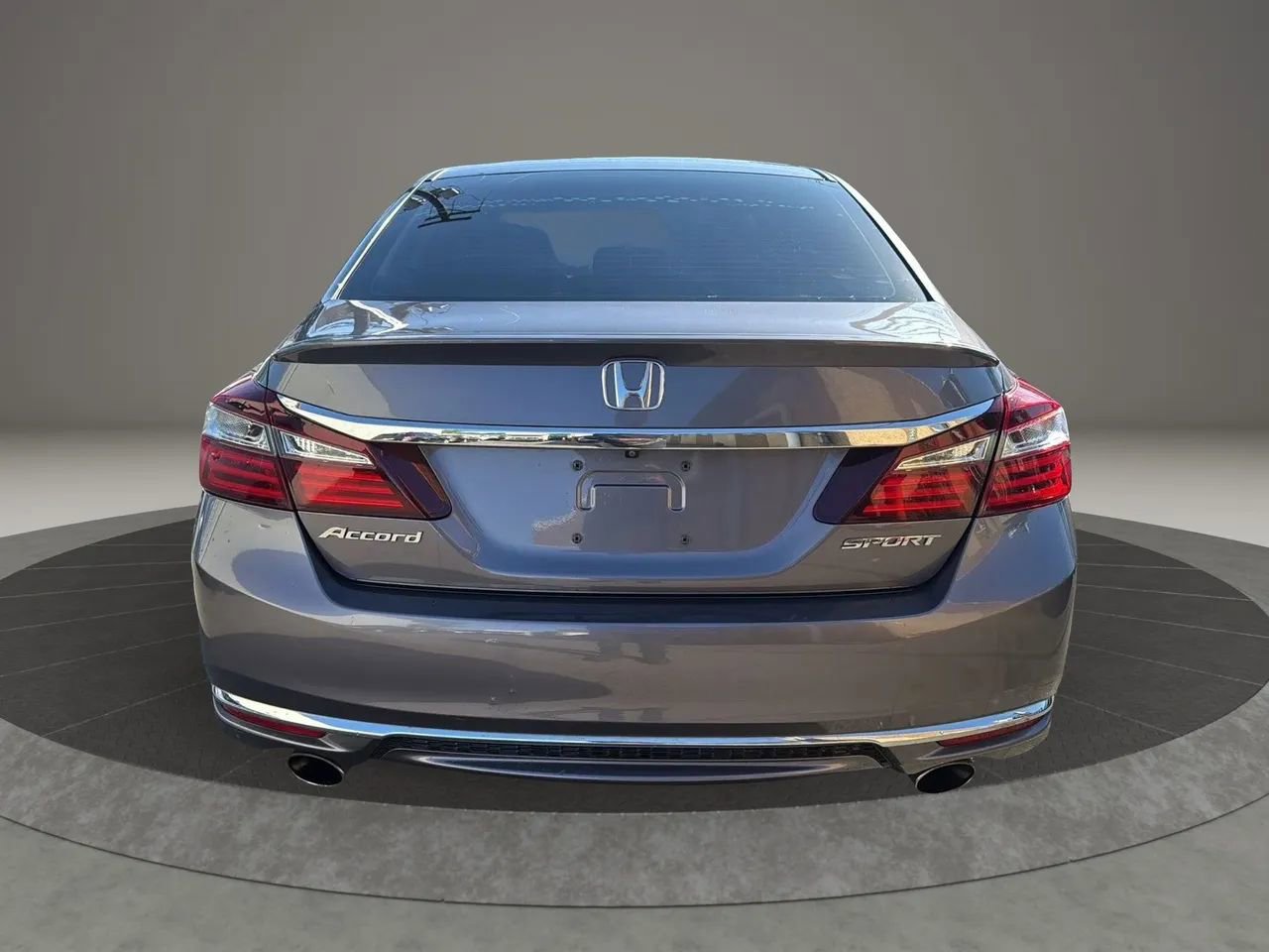 Used 2017 Honda Accord Sport image 6