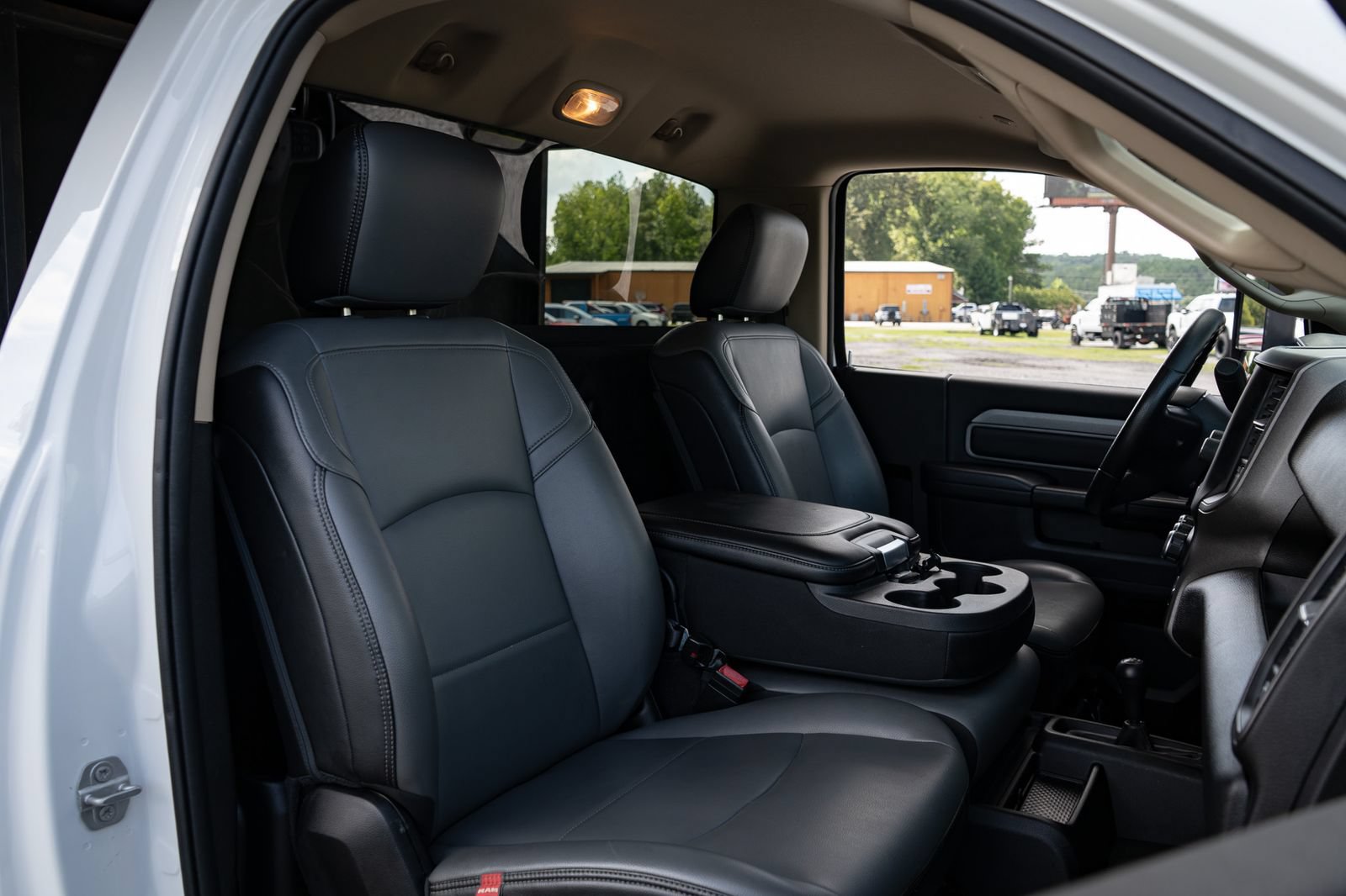 Used 2019 RAM 5500 Tradesman AWD/4WD image 18