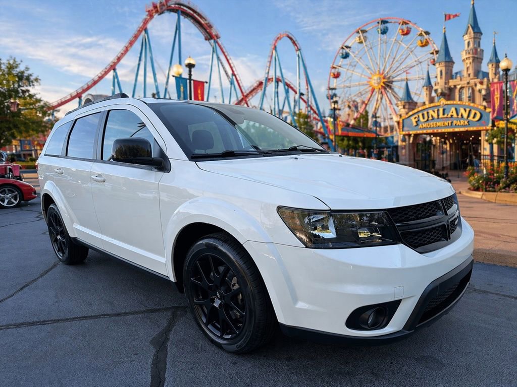 Used 2019 Dodge Journey SE FWD image 1
