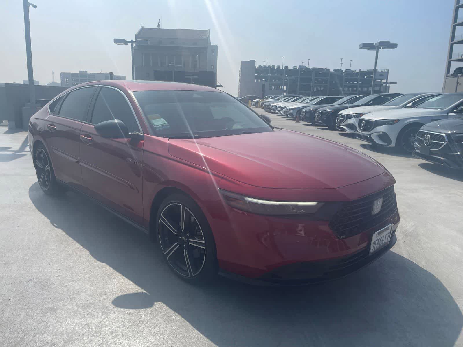 Used 2023 Honda Accord Sport image 2