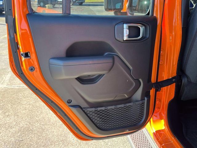 Used 2025 Jeep Wrangler Sport S image 7