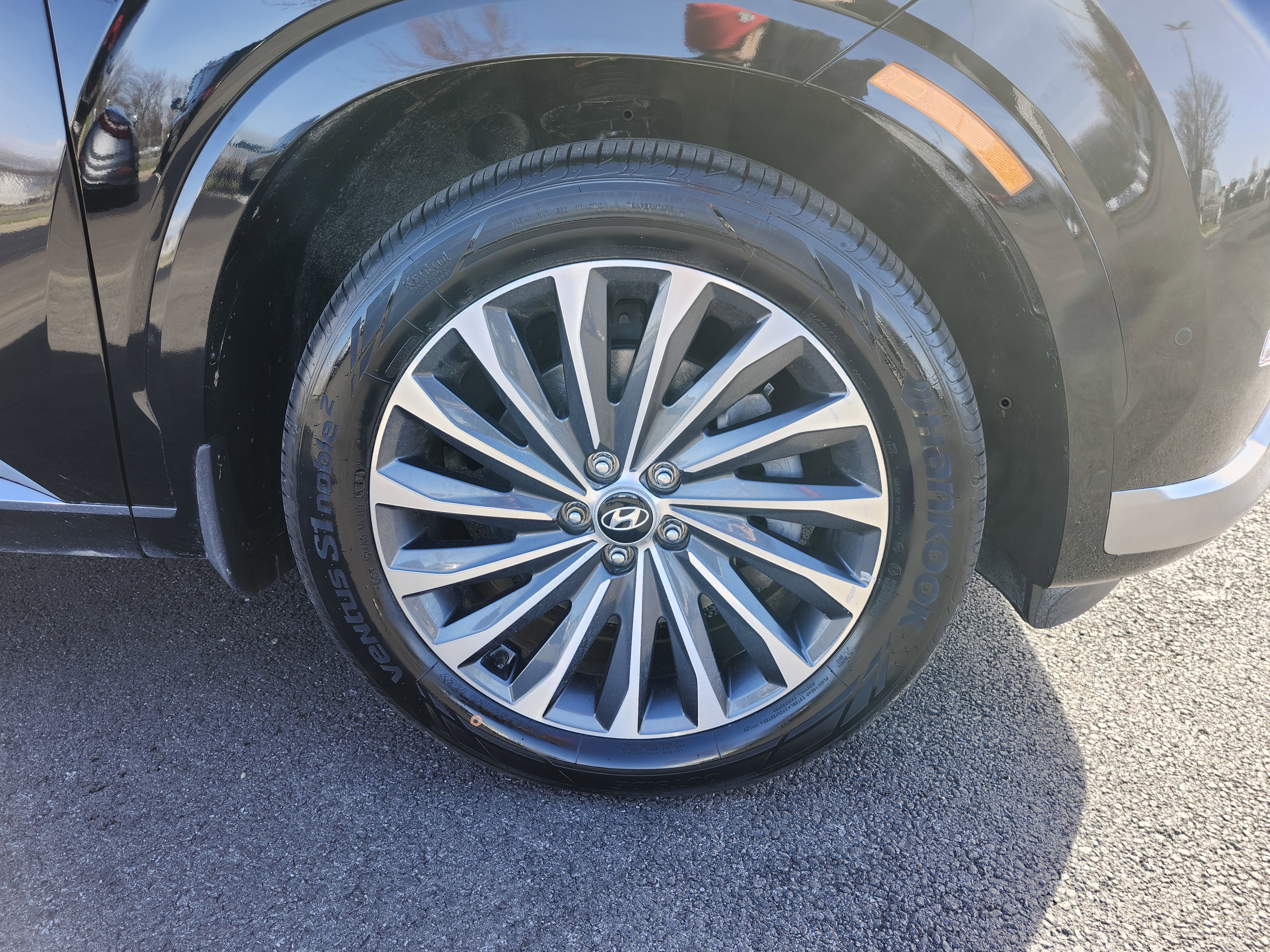 Used 2024 Hyundai Palisade Calligraphy image 15