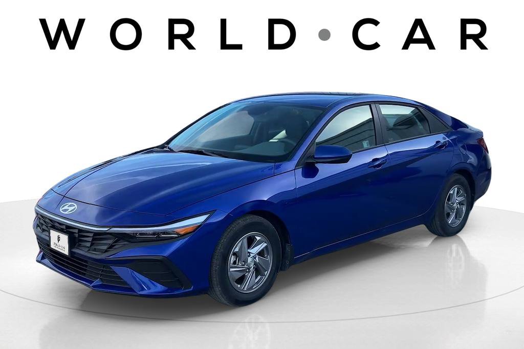 Certified 2025 Hyundai Elantra SE image 7