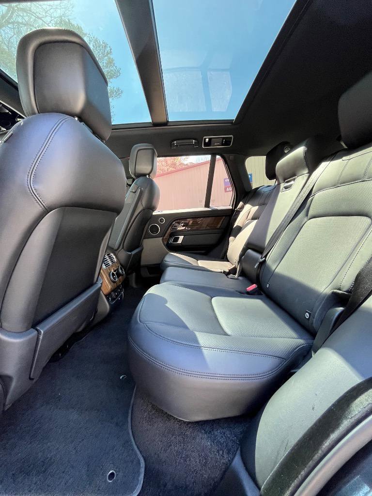 Used 2018 Land Rover Range Rover Supercharged image 23