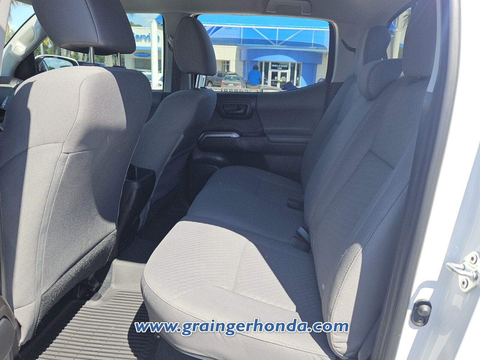 Used 2023 Toyota Tacoma SR5 w/ Technology Package RWD image 11