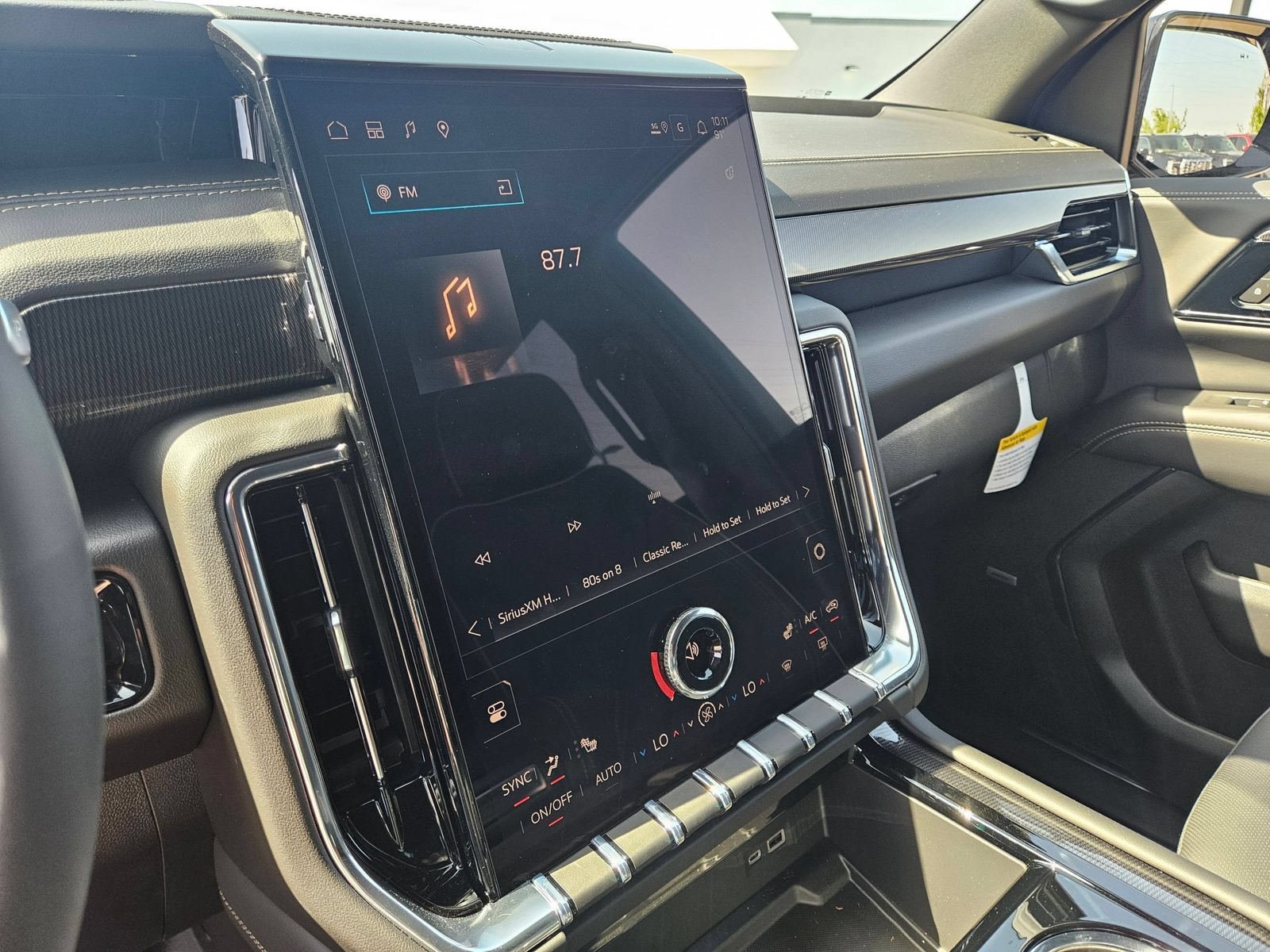 New 2026 GMC Yukon XL Elevation AWD/4WD image 18
