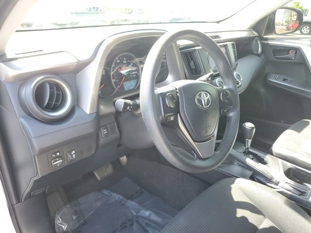 Used 2016 Toyota RAV4 LE AWD/4WD image 17
