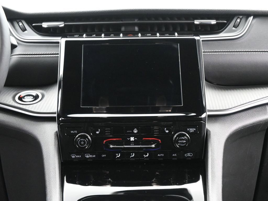 Used 2024 Jeep Grand Cherokee L Laredo w/ Luxury Tech Group I image 28