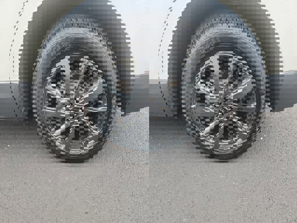 Used 2022 Chevrolet Equinox RS image 11