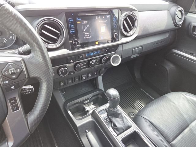 Used 2019 Toyota Tacoma TRD Sport AWD/4WD image 38