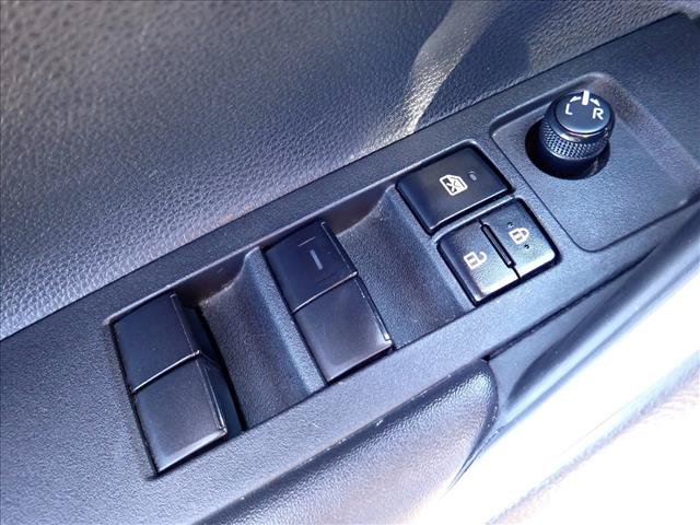 Used 2024 Toyota Corolla Cross XLE w/ Convenience Package FWD image 16
