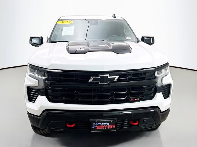 Used 2025 Chevrolet Silverado 1500 LT Trail Boss w/ Convenience Package II AWD/4WD image 2