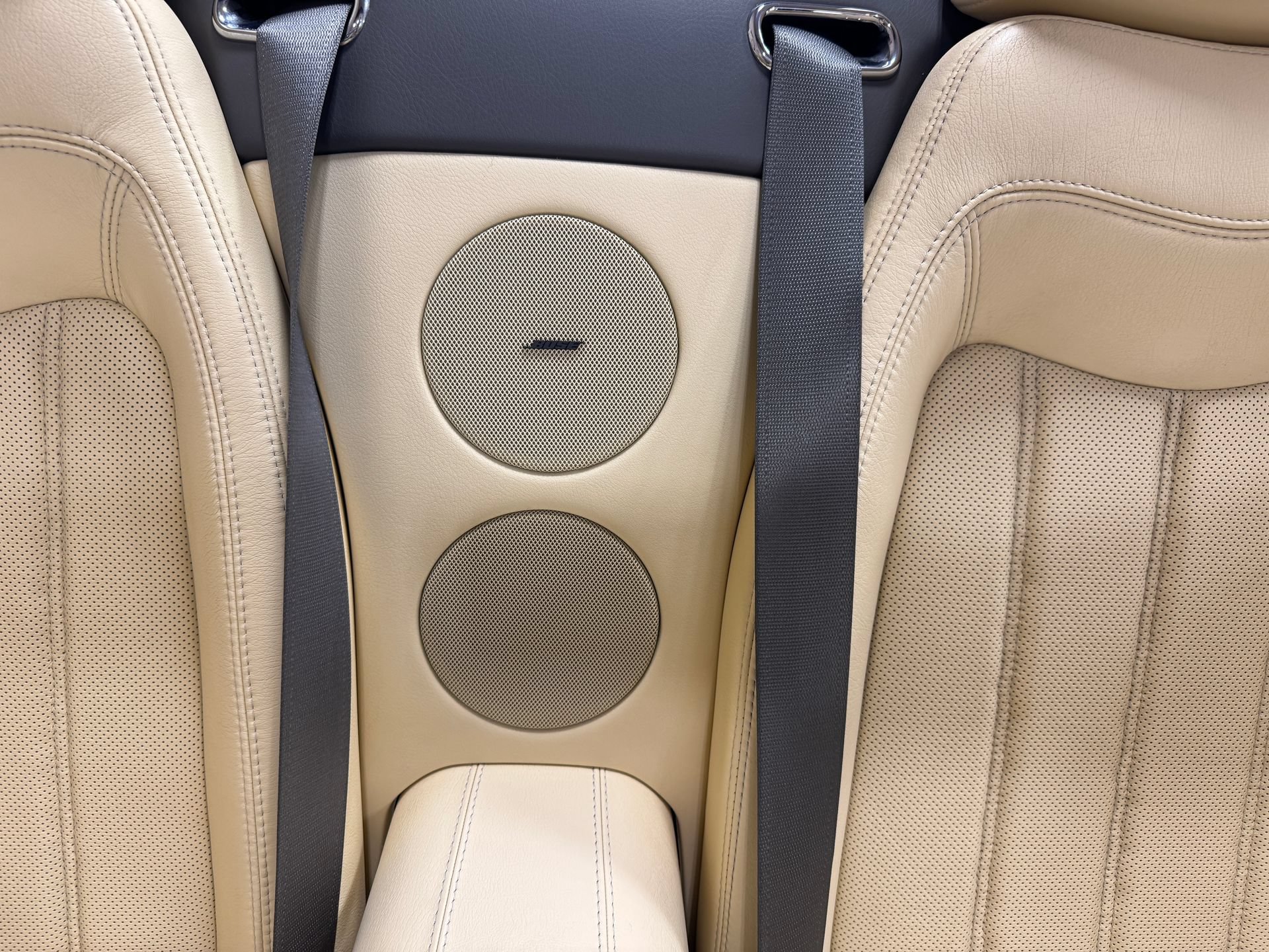 Used 2011 Maserati GranTurismo Convertible RWD image 49