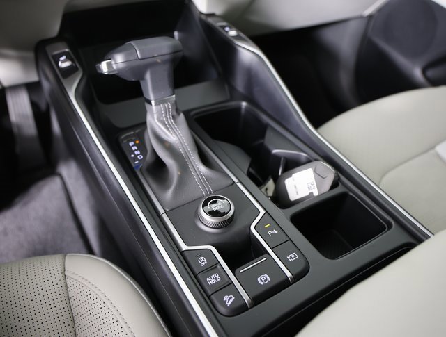 Certified 2025 Kia Sorento S w/ Panoramic Sunroof Package image 21