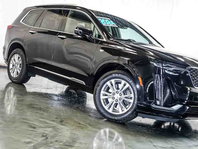 Certified 2024 Cadillac XT6 Luxury w/ LPO, Floor Liner Package AWD/4WD image 5