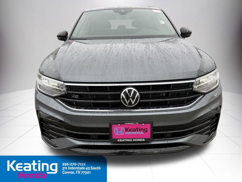 Used 2022 Volkswagen Tiguan SE R-Line image 3
