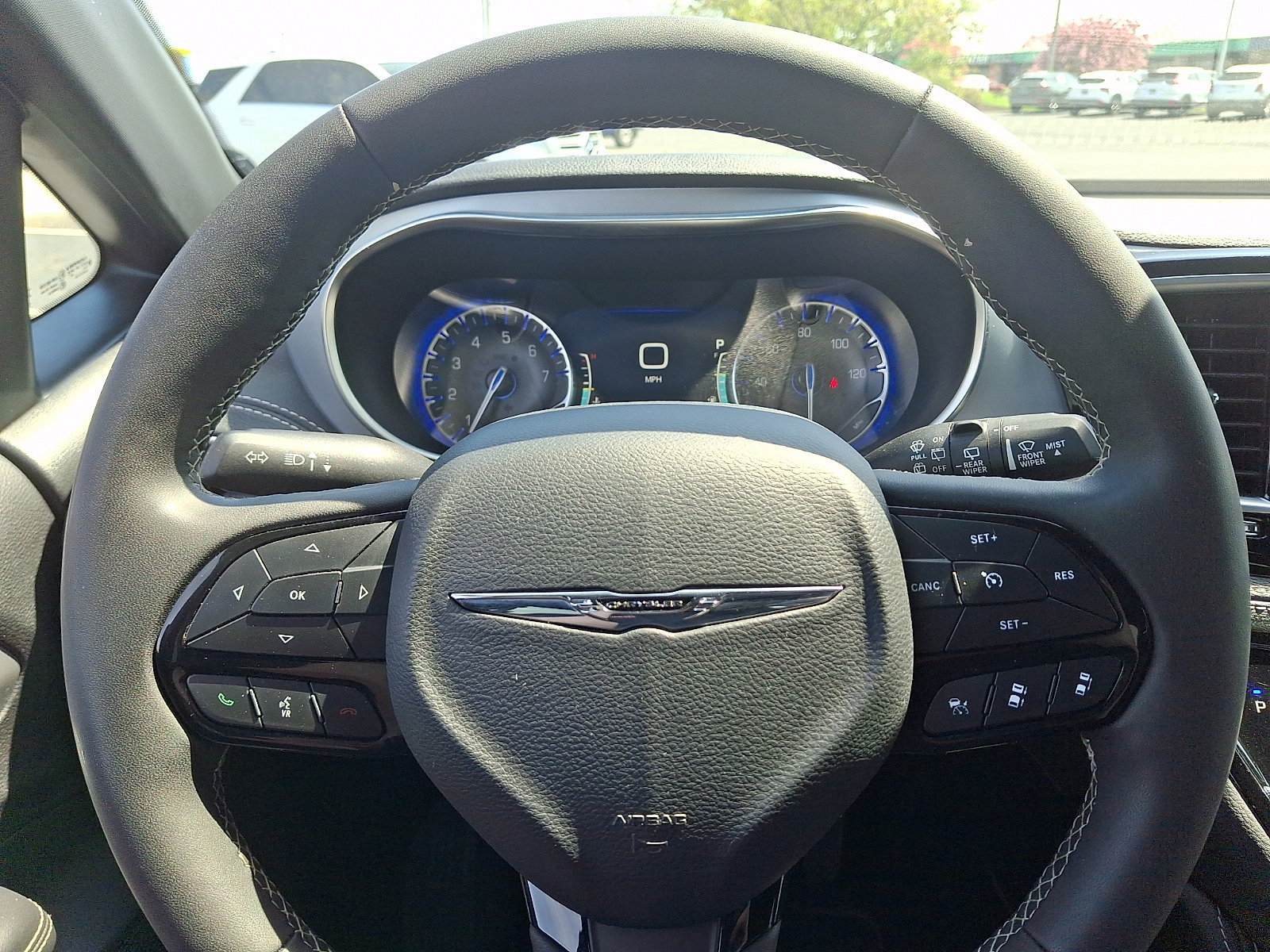 Used 2025 Chrysler Pacifica Limited FWD image 22